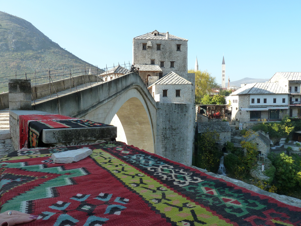 Questa foto l'hanno fatta i miei nel 2010 o 2011, è il ponte di Mostar. Da allora ho un grande desiderio di andare a visitare questa città.